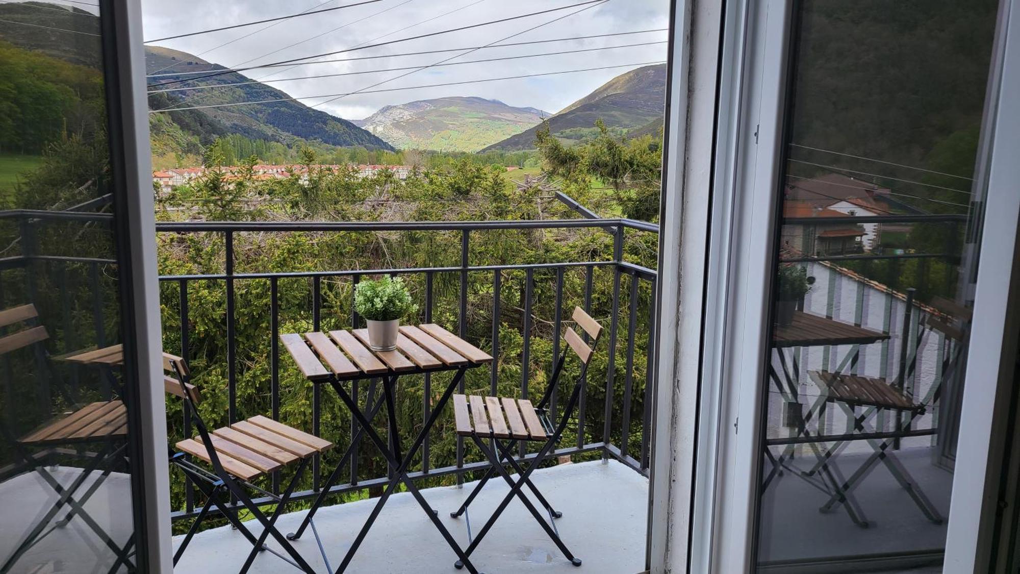 Апартаменты Casa Renovada Con Chill Out En Espinosa Эспиноса-де-лос-Монтерос Экстерьер фото