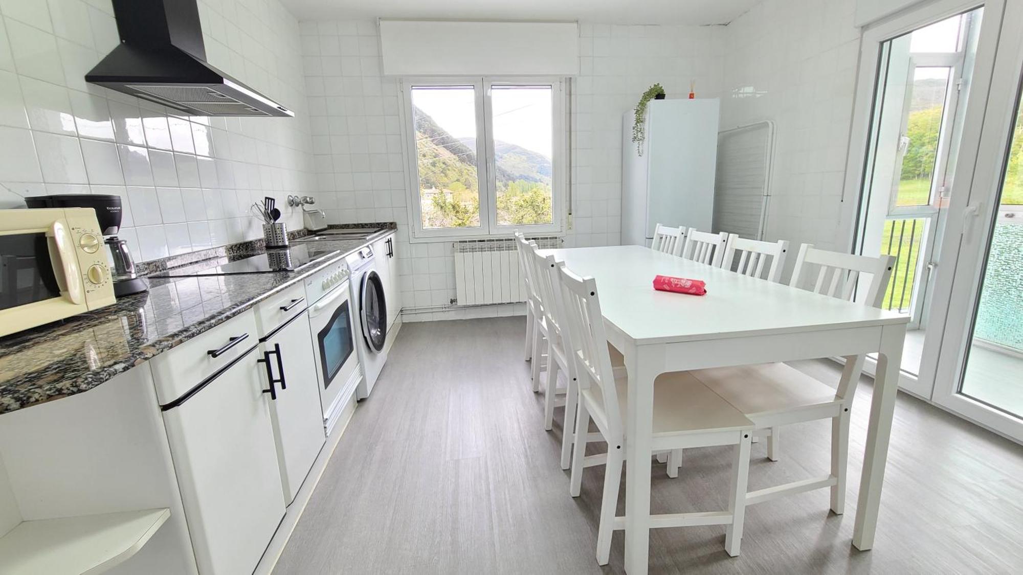 Апартаменты Casa Renovada Con Chill Out En Espinosa Эспиноса-де-лос-Монтерос Экстерьер фото